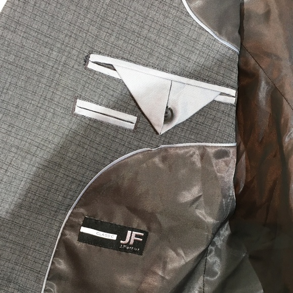 JF J.Ferrar Gray Checked Suit Coat/Jacket - 42S - Picture 4 of 7